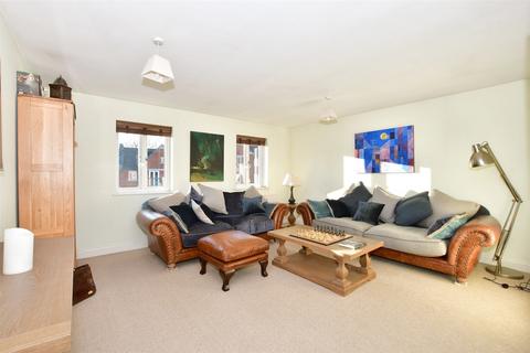 2 bedroom flat for sale, Comptons Lane, Horsham, West Sussex