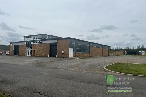 Industrial unit to rent, Aylesbury HP18