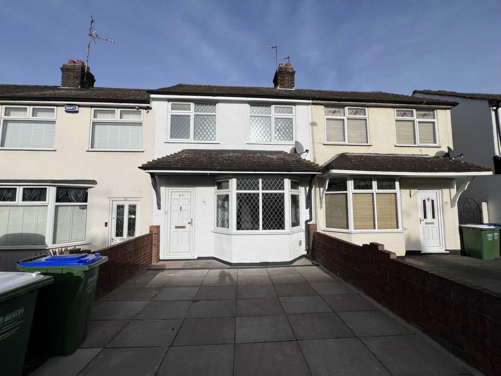 Kingswood Avenue, Belvedere DA17 3 bed house for sale £425,000