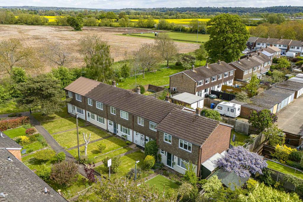 100 Aldebury Road, SL6 7 HE (LOW RES)-1