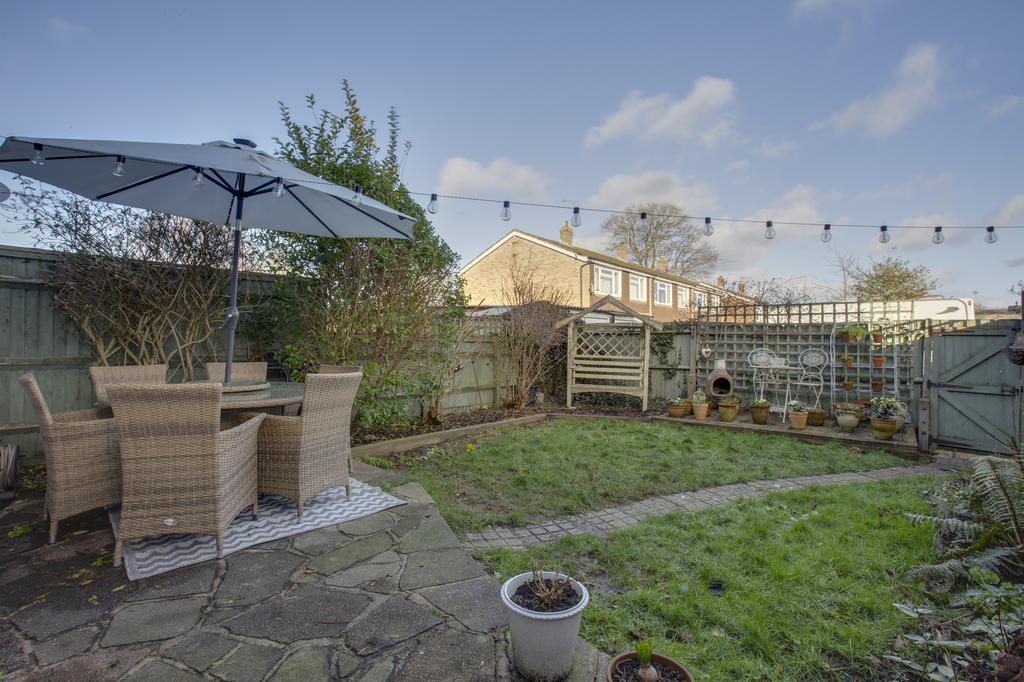 100 Aldebury Road, SL6 7 HE-10