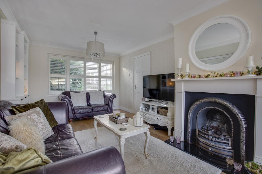 100 Aldebury Road, SL6 7 HE-7