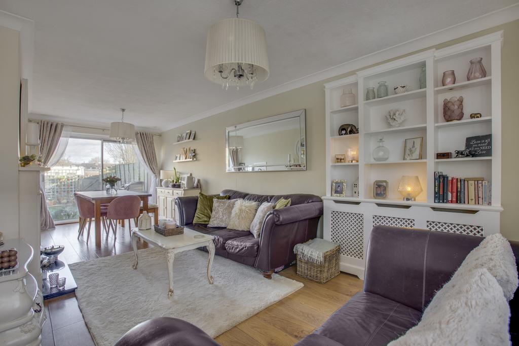 100 Aldebury Road, SL6 7 HE-5