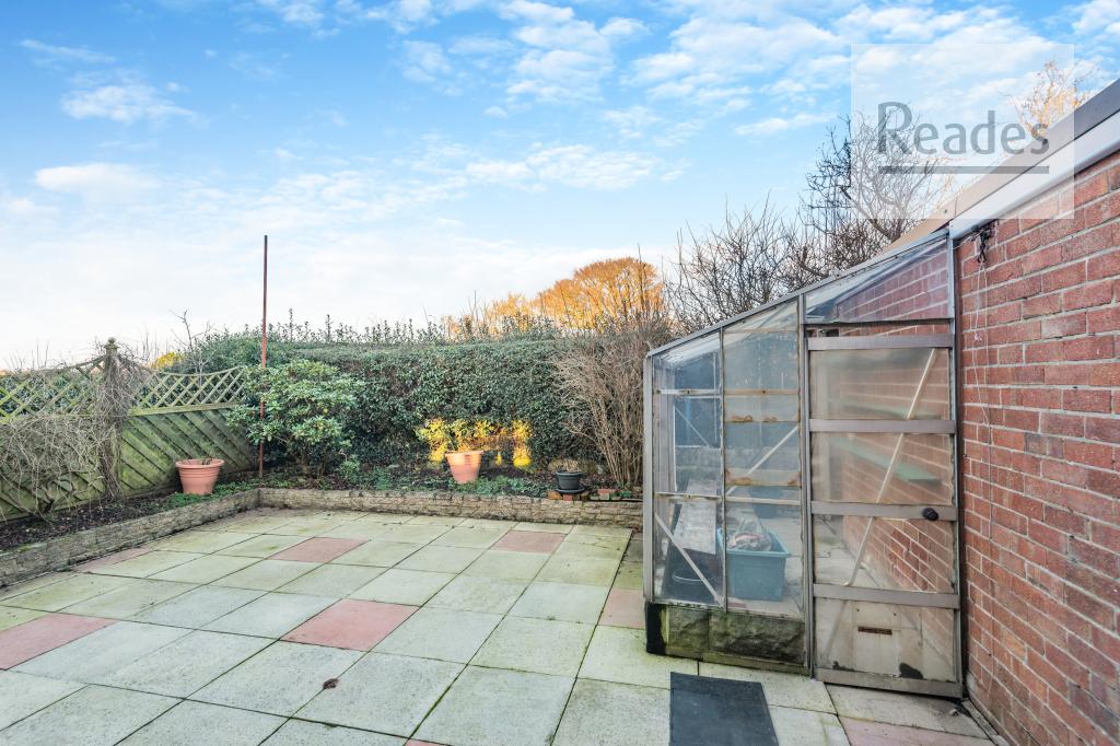 Garden to rear