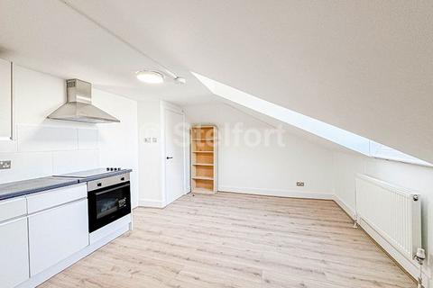 1 bedroom flat to rent, Woodberry Grove, London N4