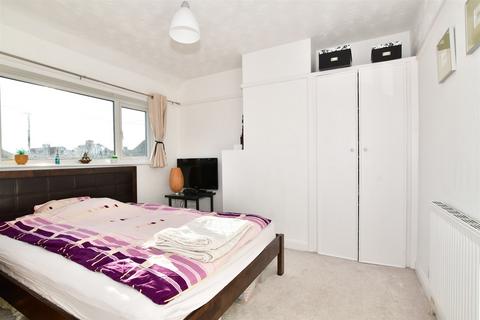 34 Oldfield Road, Bexleyheath, DA7 4EA
