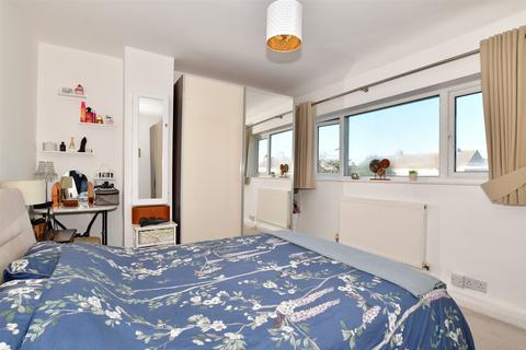 34 Oldfield Road, Bexleyheath, DA7 4EA