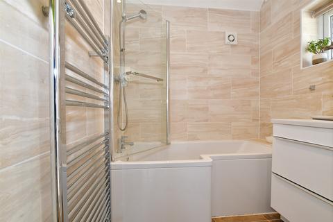 34 Oldfield Road, Bexleyheath, DA7 4EA