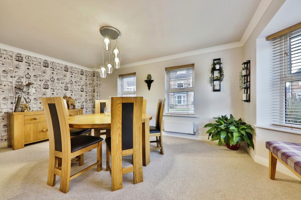 Longmans Lane, Cottingham, HU16 4EA 5 bed detached house for sale £