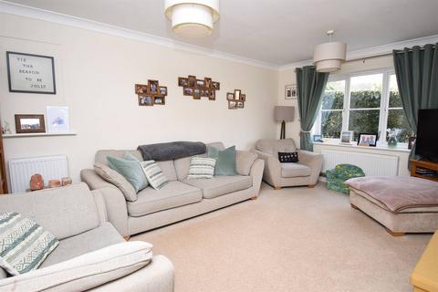 24 Blackberry Way, Whitstable, CT5 3BS