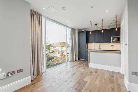1 bedroom apartment to rent, Gidar House, The Crossway, Uxbridge