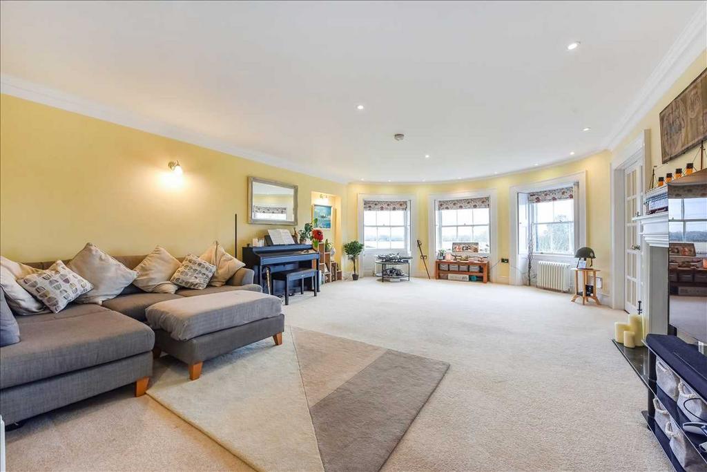 Abshot Manor Apartments, Little Abshot Road, Fareham 3 bed apartment