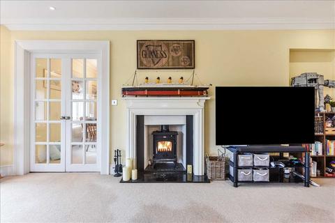 3 bedroom apartment for sale - Abshot Manor Apartments, Little Abshot Road, Fareham