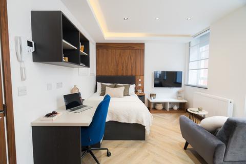 undefined, Apt 19,  Live Oasis Piccadilly, Live Oasis Piccadilly M1