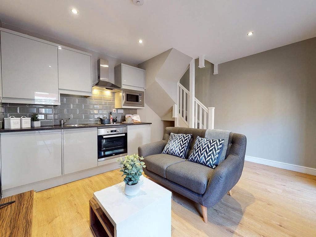 Apartment in Leeds - More