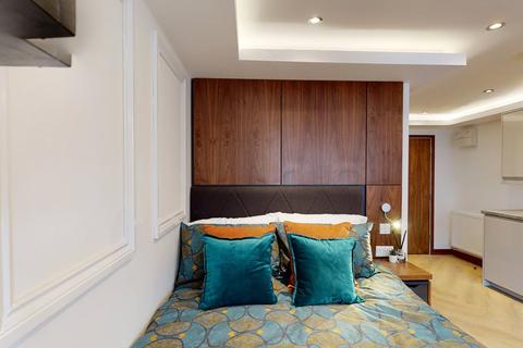 undefined, Apt 7,  Live Oasis Piccadilly, Live Oasis Piccadilly M1