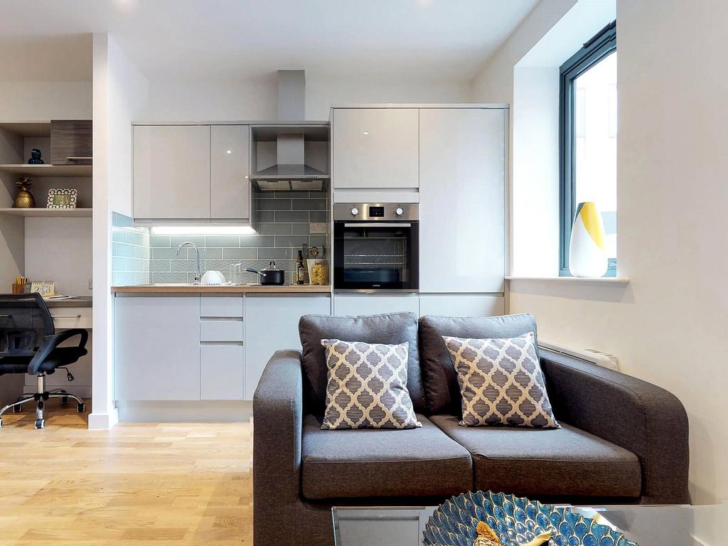 Apartment in Sheffield, South Yorkshire - More