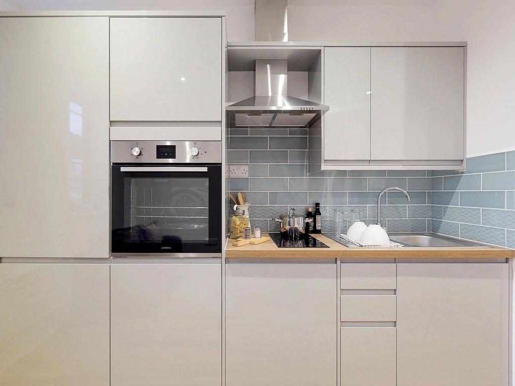 Apartment in Sheffield, South Yorkshire - View 2