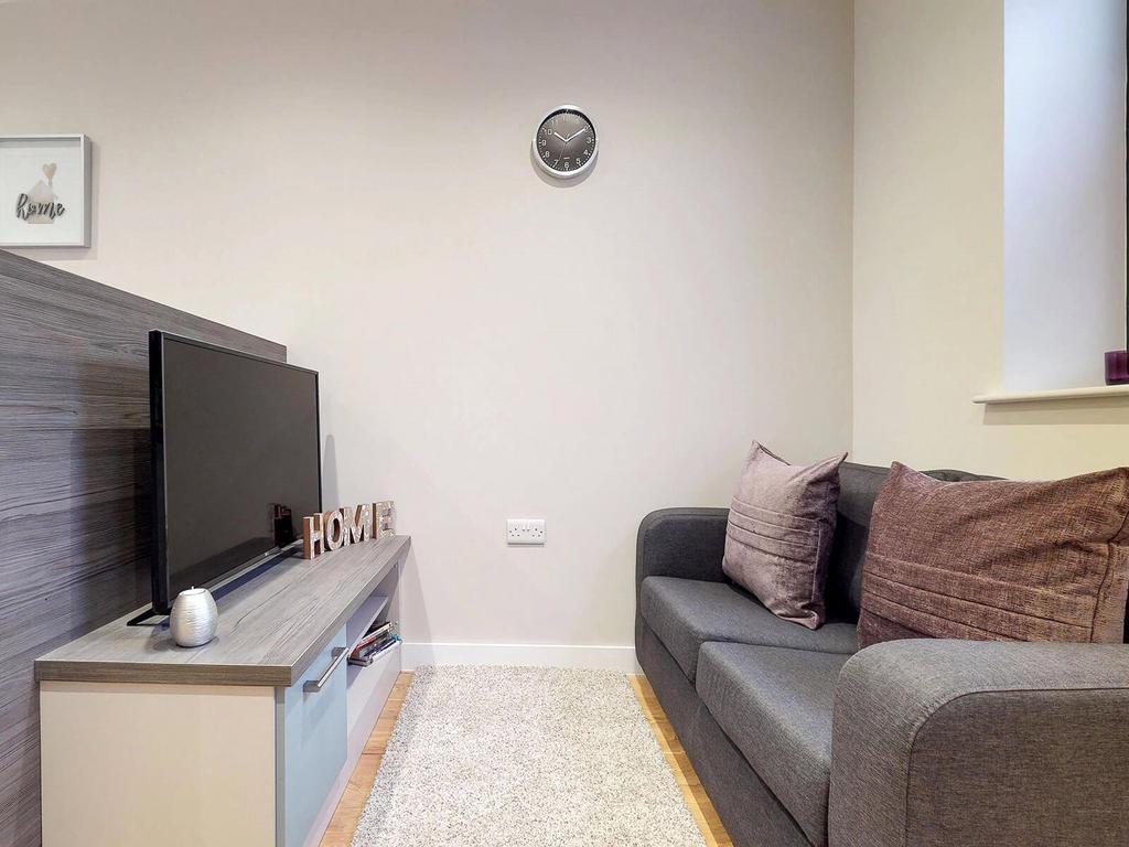 Apartment in Sheffield, South Yorkshire - View 4