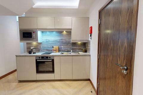undefined, Apt 3,  Live Oasis Piccadilly, Live Oasis Piccadilly M1