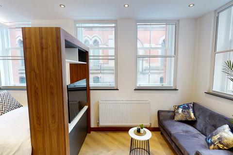 undefined, Apt 8,  Live Oasis Piccadilly, Live Oasis Piccadilly M1