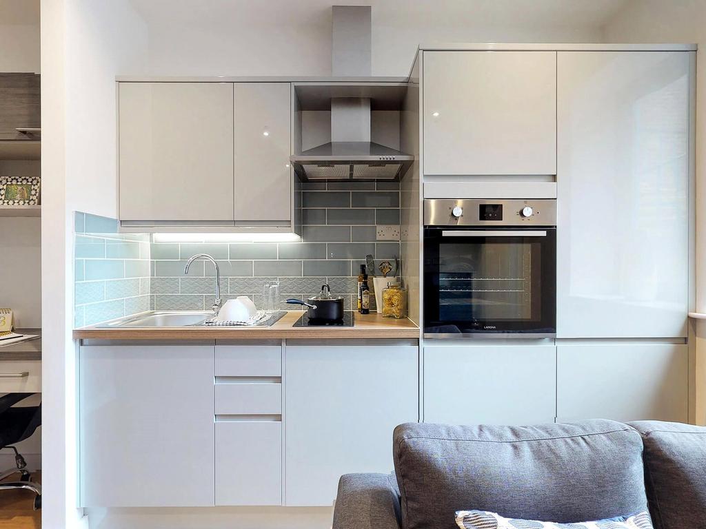 Apt 17, Onyx Residence, Onyx Residence S2 - More