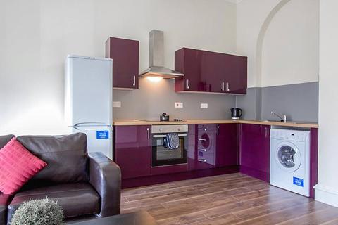 3 bedroom apartment to rent, Apt 4, 22A Blenheim Terrace, Woodhouse LS2