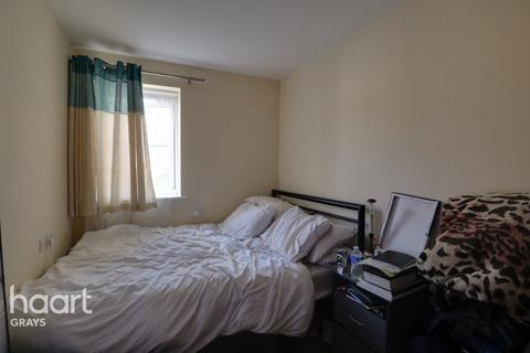 22 Coniston Avenue, Purfleet, RM19 1PQ