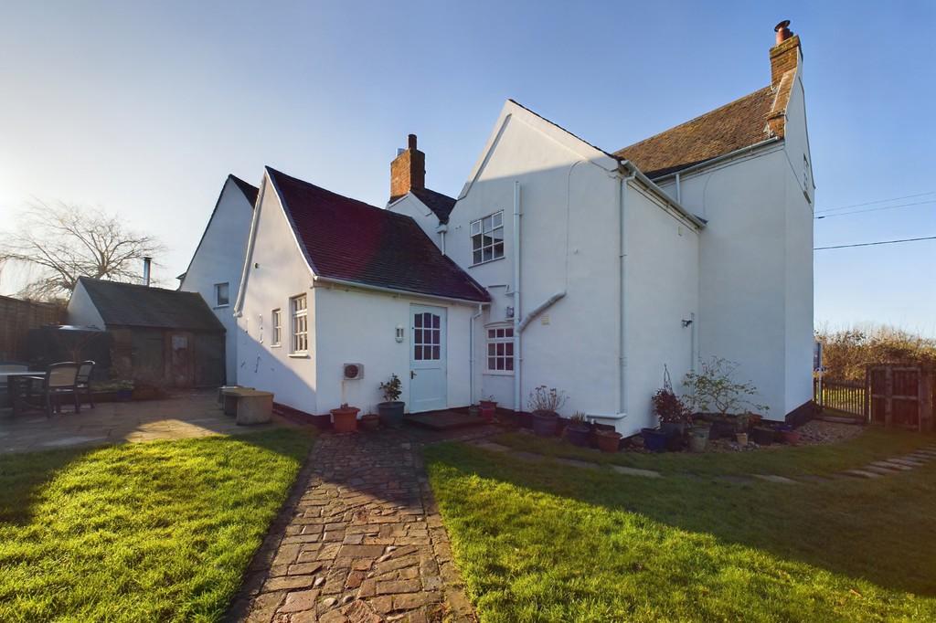 Lullington Road, CotonintheElms 5 bed farm house for sale £575,000