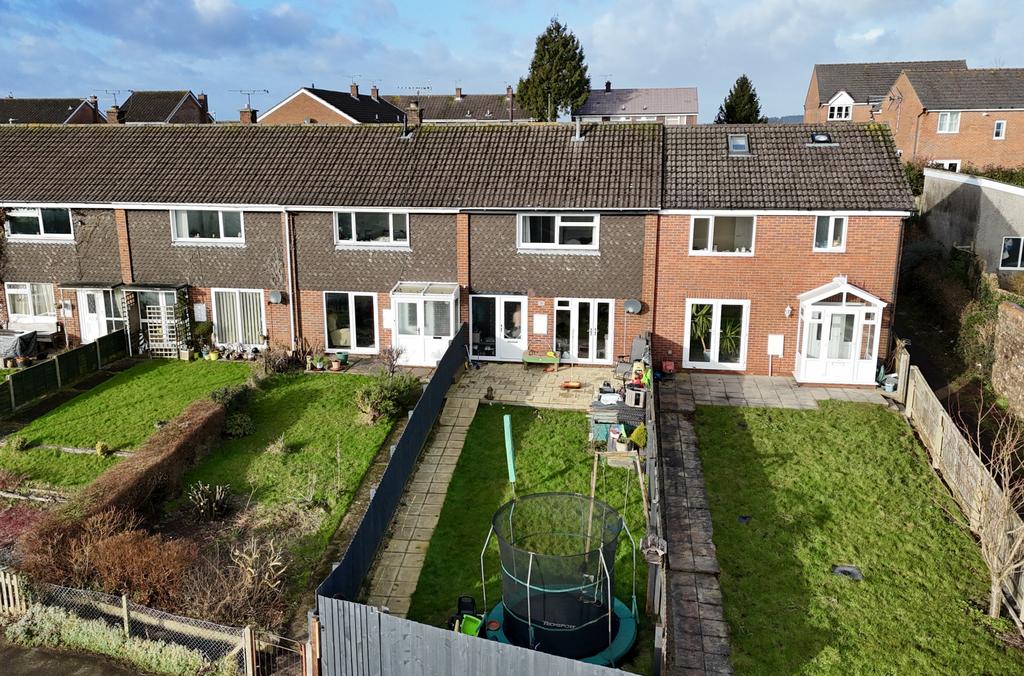 Latimer Road, Cinderford, 2 bed terraced house for sale £210,000