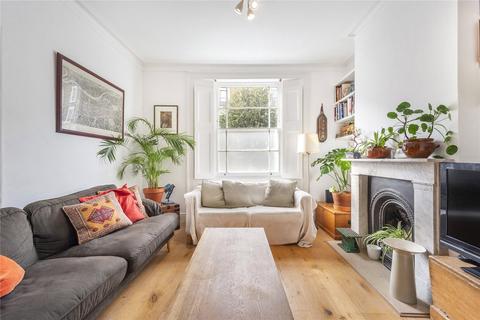 3 bedroom terraced house to rent, Grafton Road, Kentish Town, London