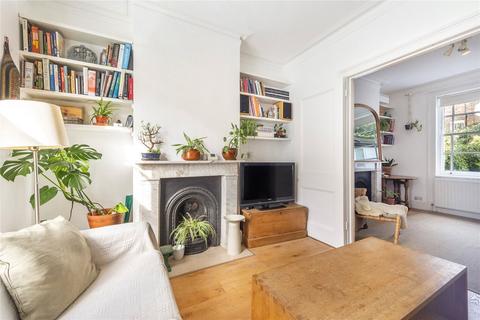 3 bedroom terraced house to rent, Grafton Road, Kentish Town, London