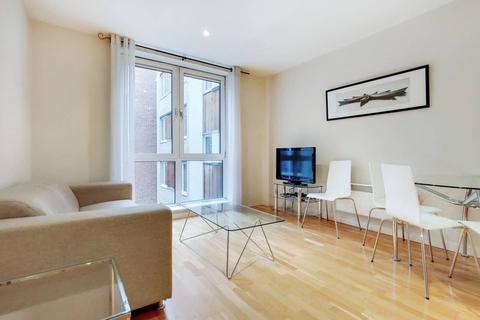 1 bedroom flat to rent, Hosier Lane, Islington, London, EC1A