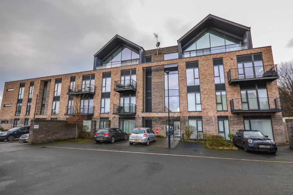 Etchells Road, West Timperley 2 bed apartment for sale £250,000