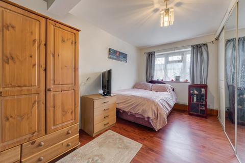 3 bedroom maisonette for sale - Ash House, Longfield Estate, London