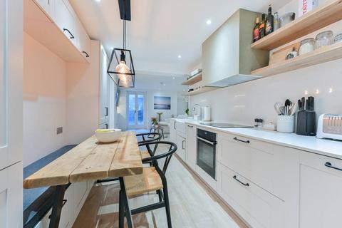 2 bedroom flat for sale - Fulham Road, Parsons Green, London, SW6