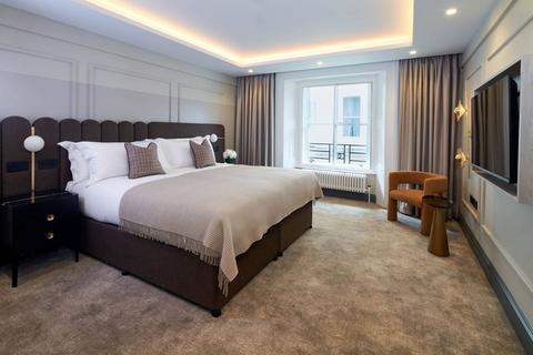 2 bedroom flat to rent, Hyde Park Gate, Kensington, London, SW7