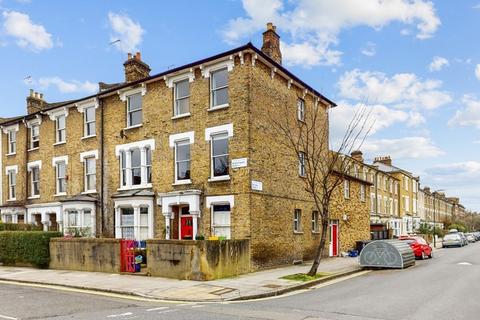 63e Nightingale Road, London, E5 8NB