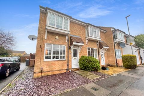 2 bedroom end of terrace house for sale, Claverley Green, Luton, Bedfordshire, LU2 8TB