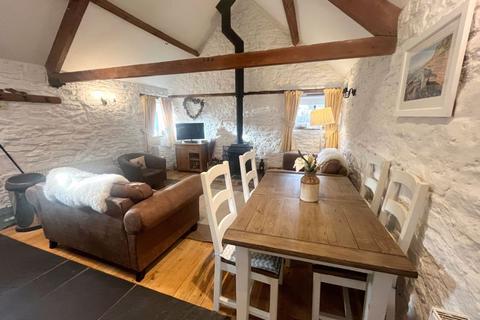 2 bedroom property to rent, Pen Fistla Barns, Penllyn, CF71 7RQ