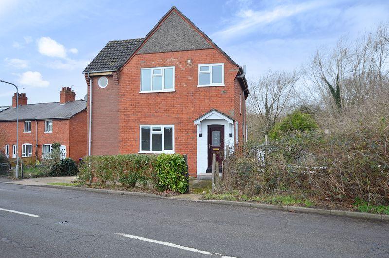 The Gate House, 18 Thorpe Road, Tattershall 3 bed detached house for sale £239,950