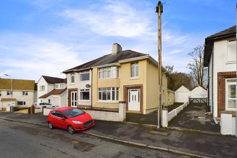 3 bedroom semi-detached house for sale, Steele Avenue, Carmarthen