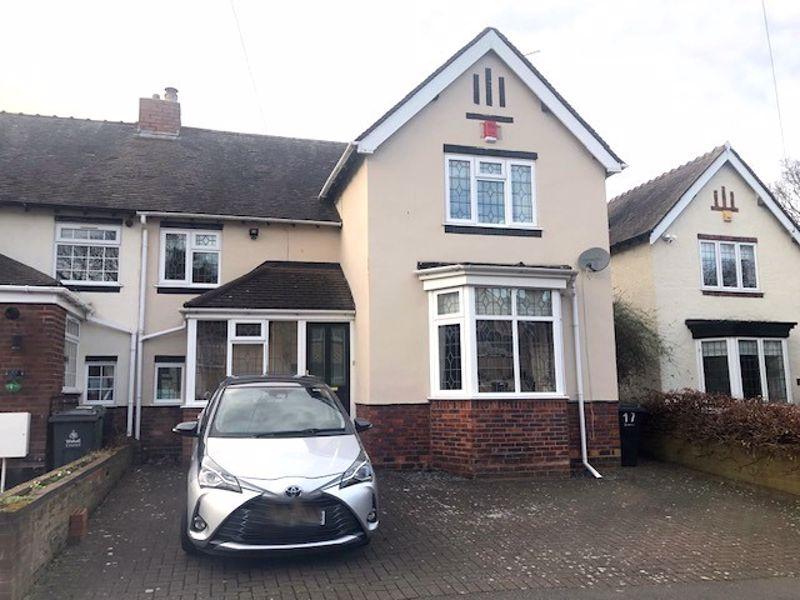 Calder Avenue, Walsall. WS1 2BQ 3 bed semidetached house for sale £