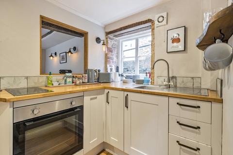 1 bedroom end of terrace house for sale, Lower Street, Fittleworth, West Sussex