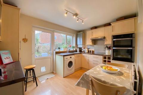 4 Newcott Close, Wolverhampton, WV9 5QZ