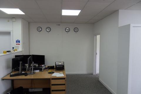 Property to rent, LEASEHOLD OFFICE TO LET:  Woodgrange Avenue, Harrow