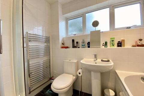 Flat 15, Cedarwood Four Oaks Road, Sutton Coldfield, B74 2SH