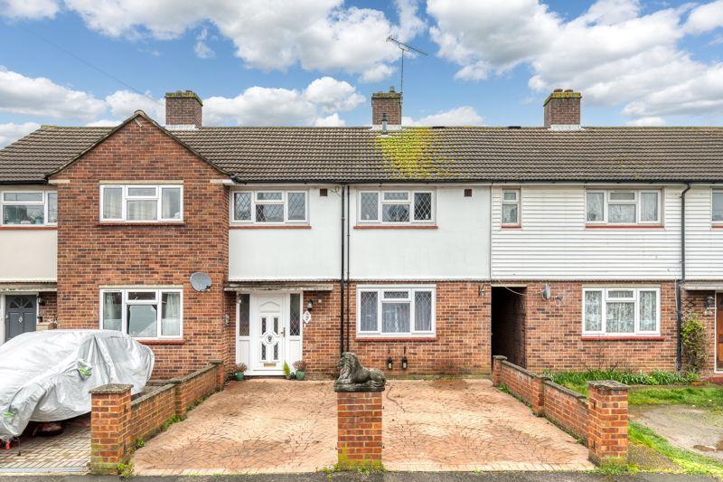 Fairway, Chertsey 3 bed terraced house for sale £465,000