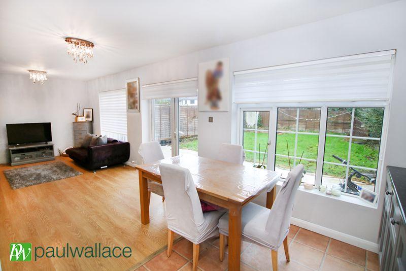 Dining Area/Lounge