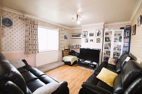 3 bedroom semi-detached house for sale - Browning Road, Luton